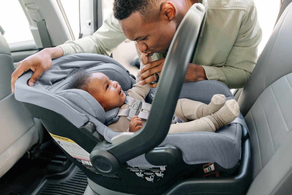 How to Calm Baby in Car Seat