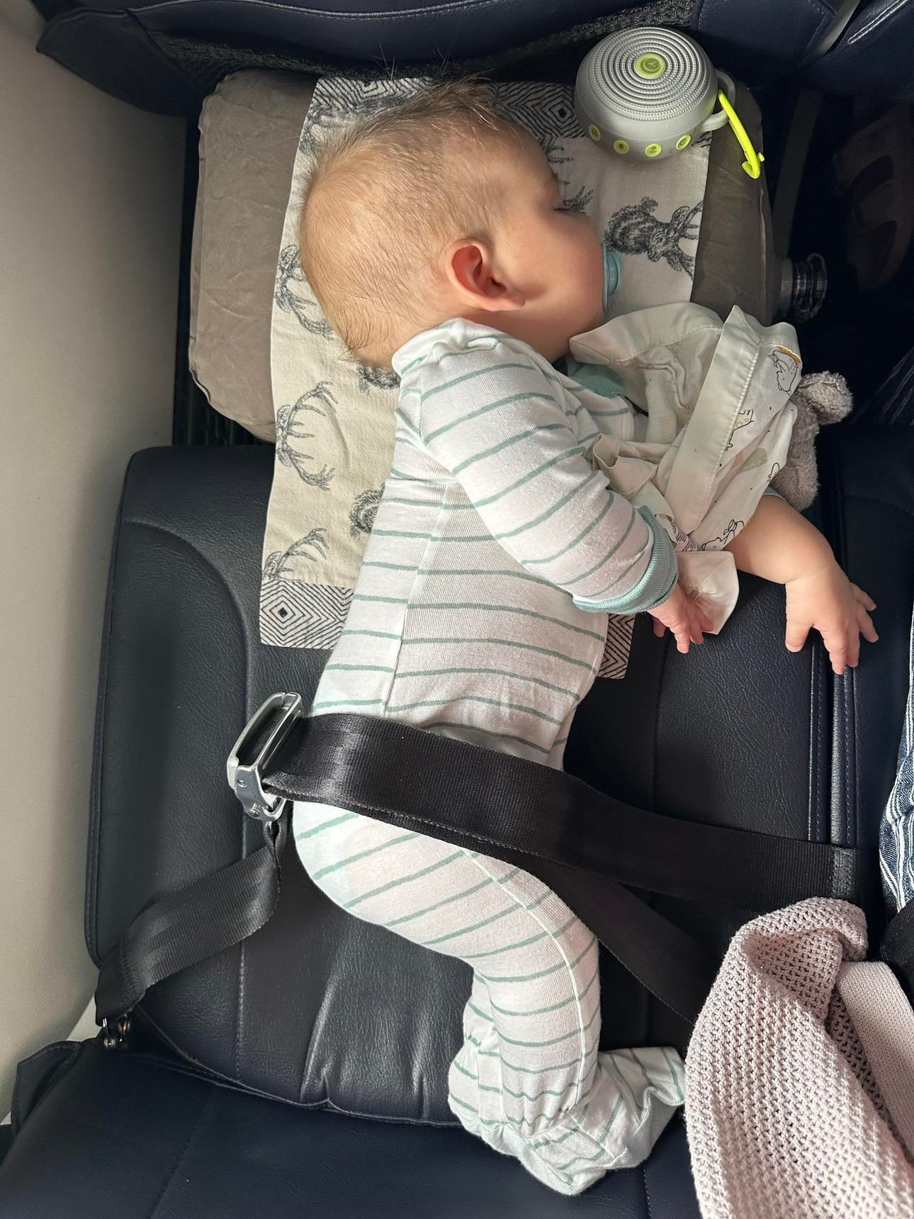 can baby sleep in car seat overnight
