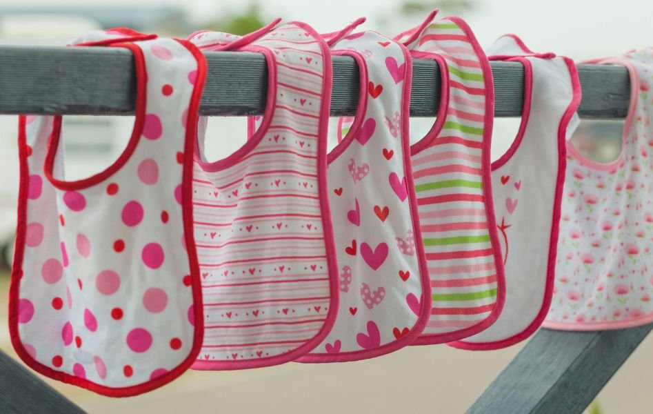 how many bibs do i need