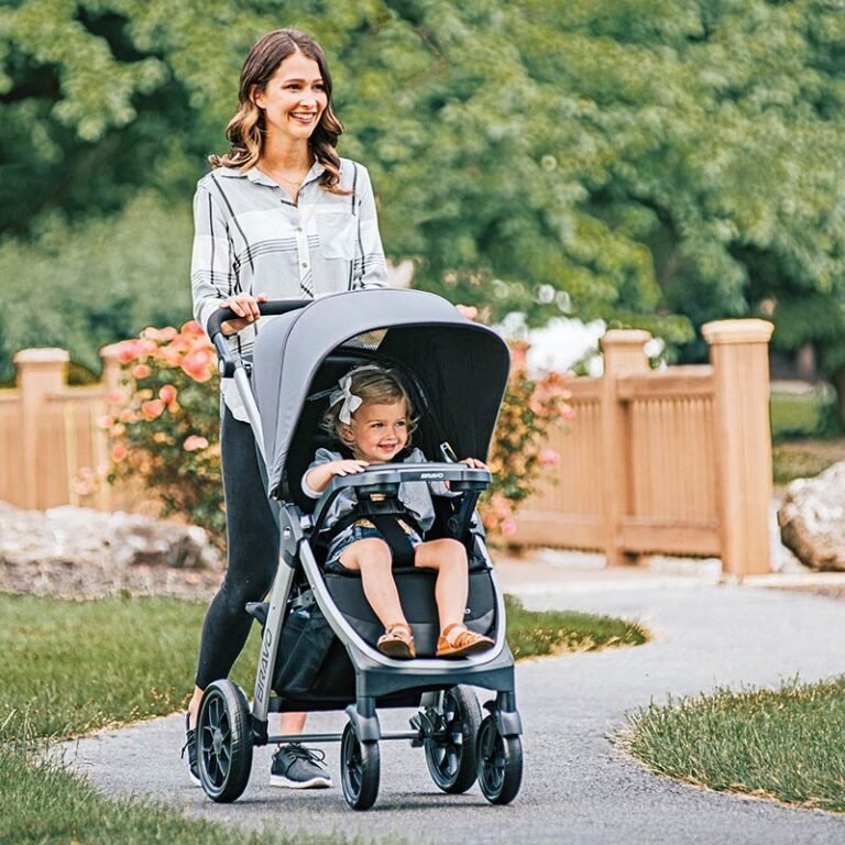 3 wheel vs 4 wheel stroller